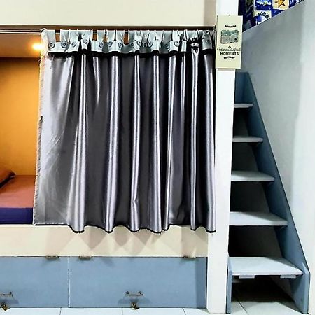 Tiny Room Hostel Toyapakeh Luaran gambar