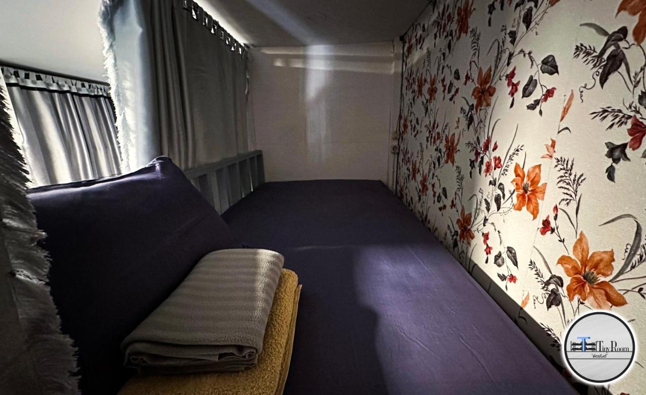Tiny Room Hostel Toyapakeh Luaran gambar
